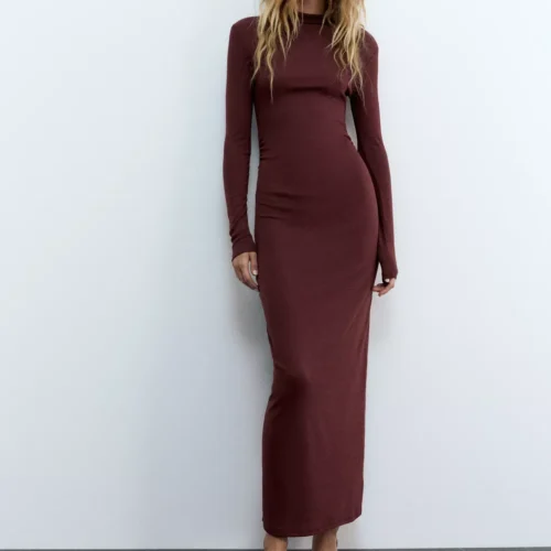 فستان ميدي بياقة عالية